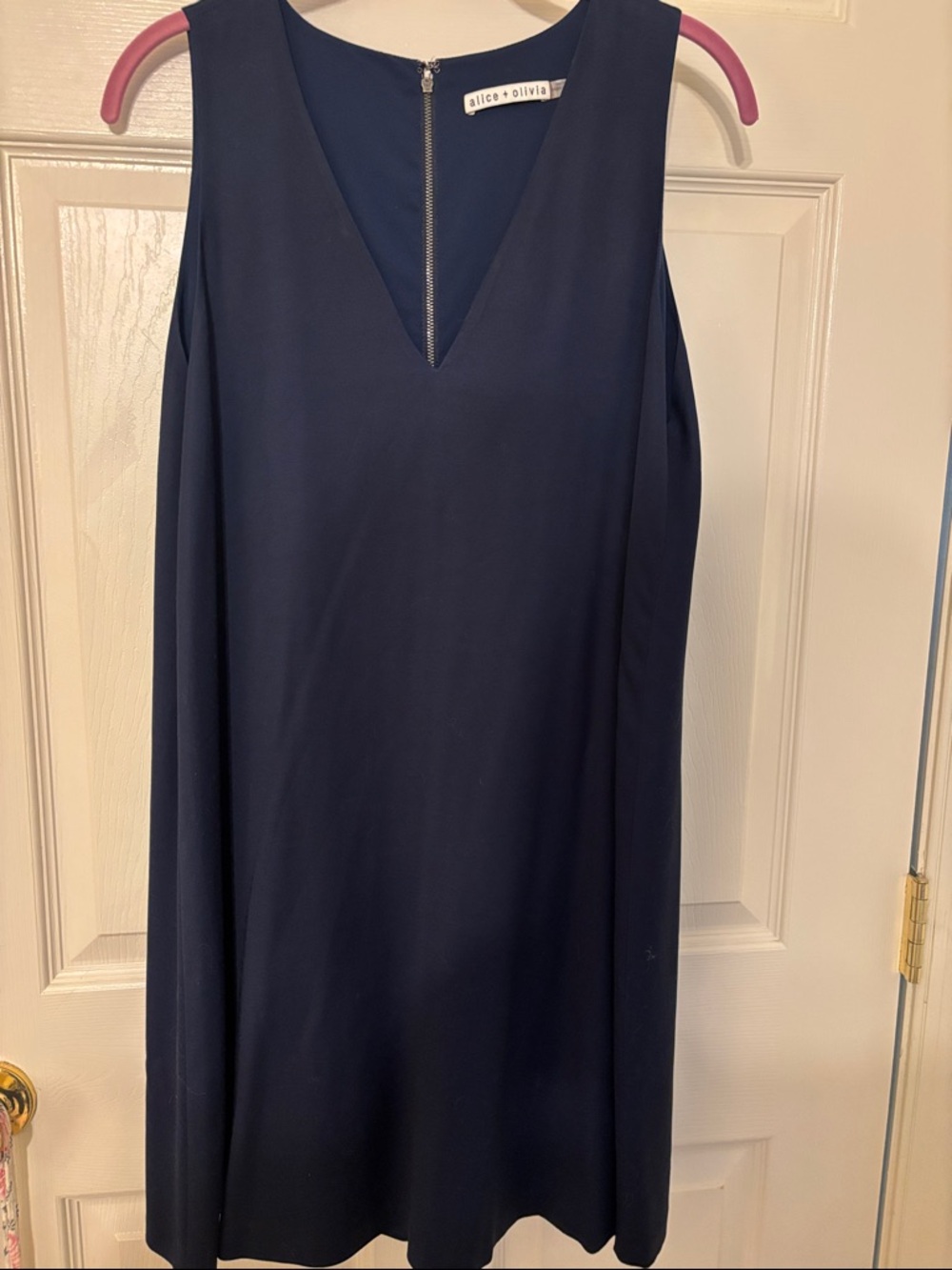 Alice + Olivia Navy Sleeveless V-Neck Shift Dress